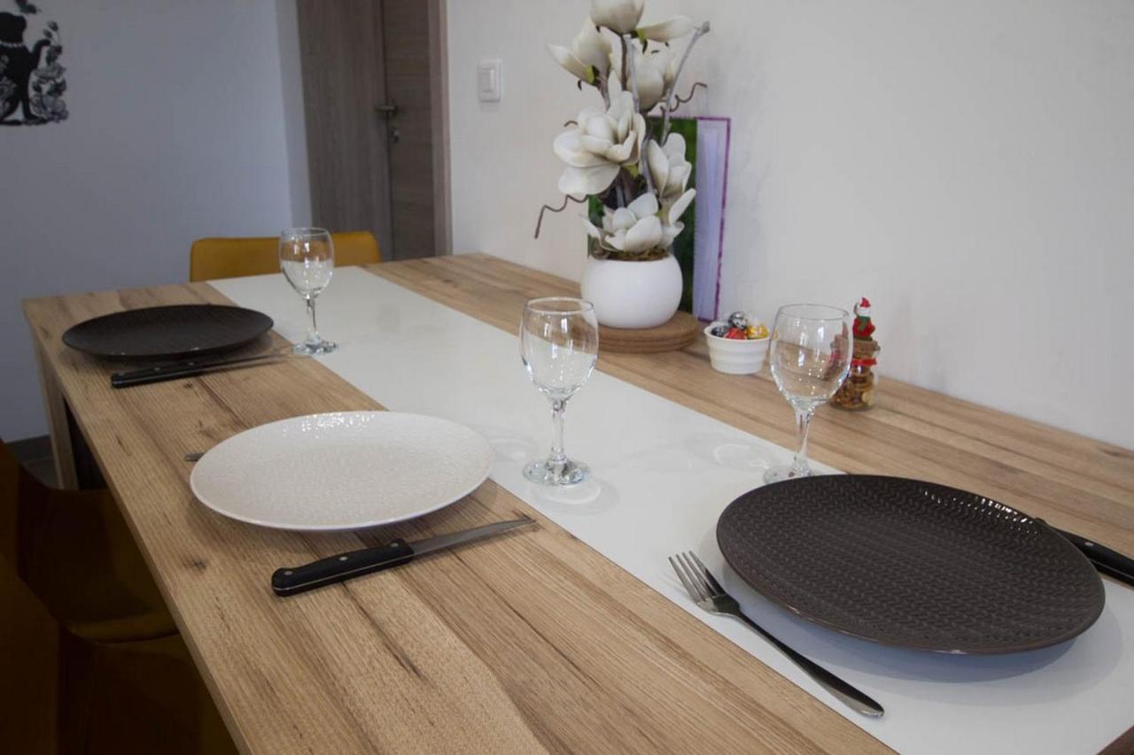 Chez Emilie & Charles Classe 4 Etoiles Apartment